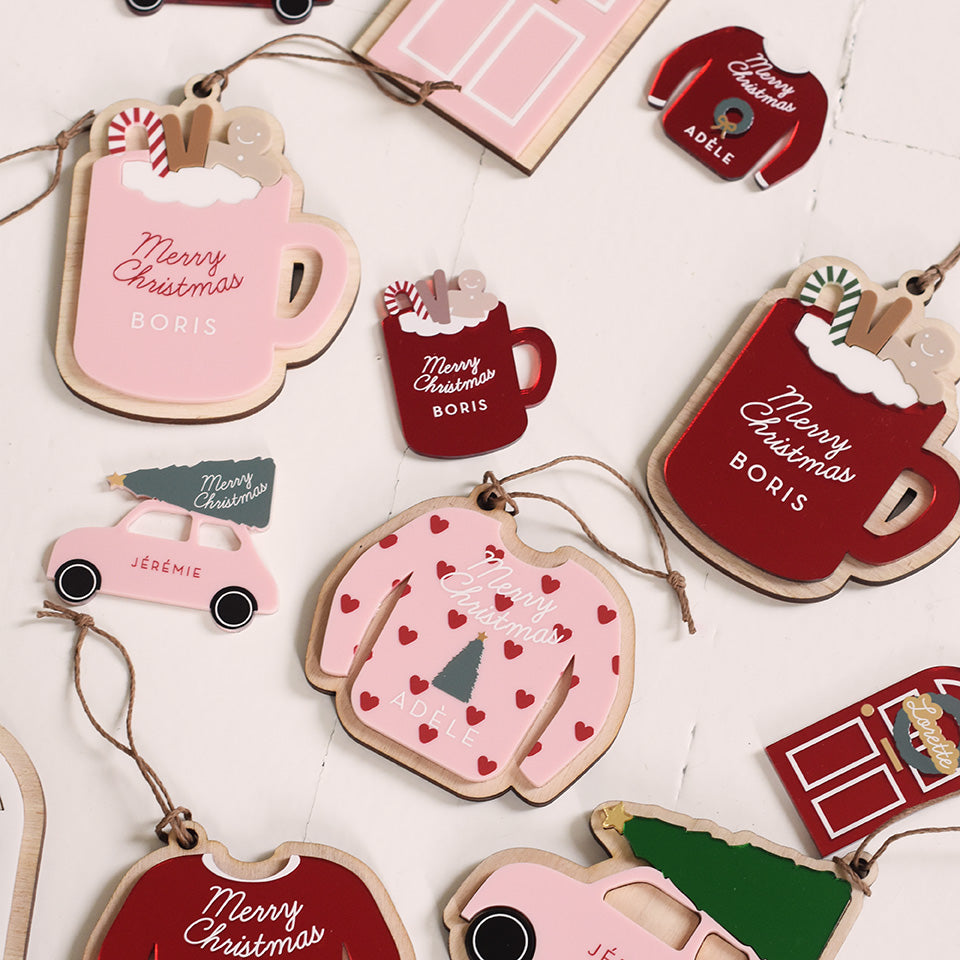 Décorer le sapin de Noël